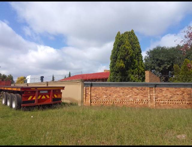 3 BEDROOM HOUSE FOR SALE IN DAWN PARK EXT